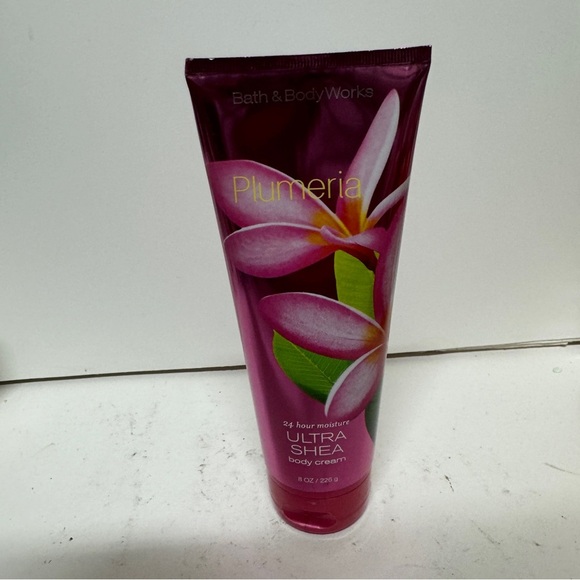 Bath & Body Works PLUMERIA Ultra Shea Body Cream 8 OZ - Picture 2 of 3